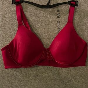 Vanity Fair Scarlet magenta color underwire full coverage tshirt Bra